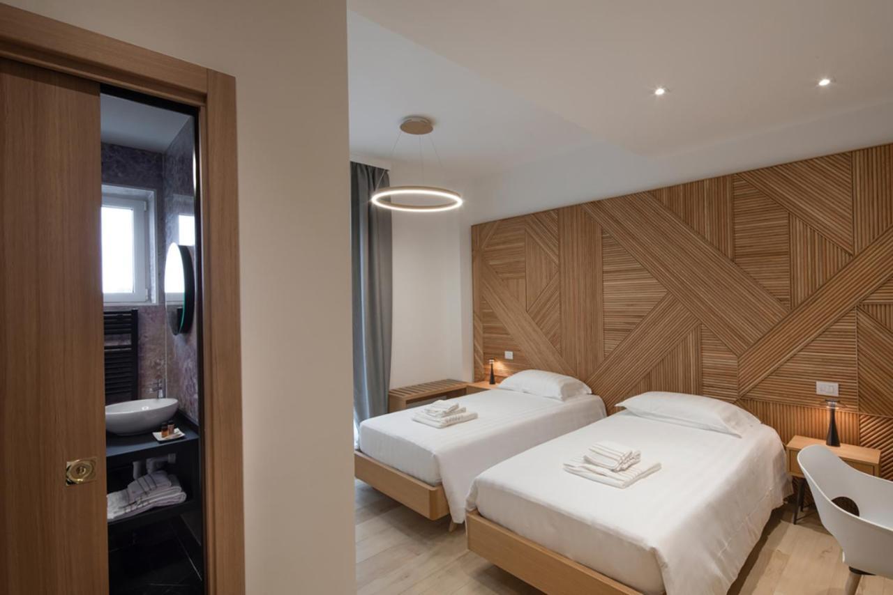 Ophelia Hotel Cazzago San Martino Exterior photo
